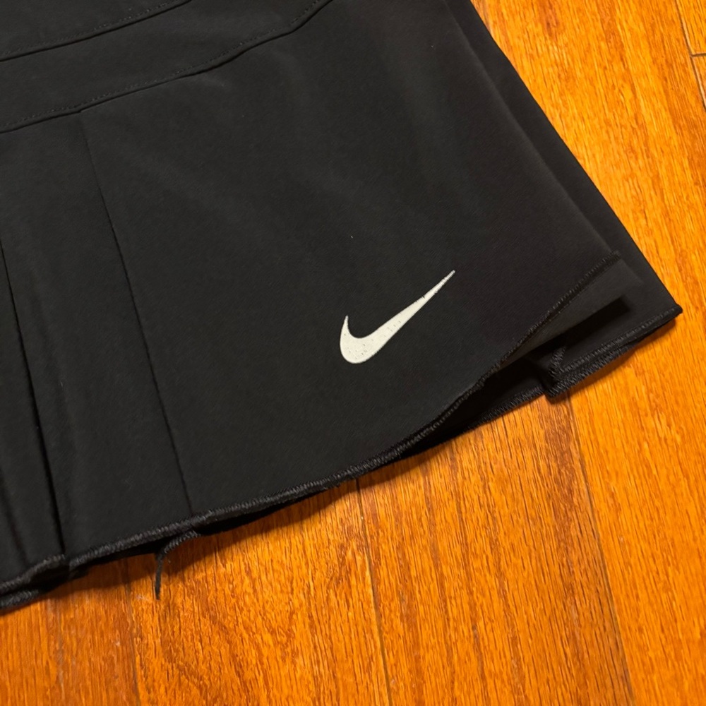 NIKE black tennis skort / skirt - Size XL - Picture 5 of 6